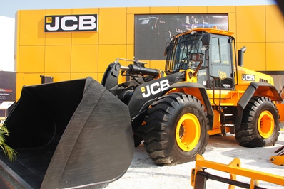 JCB India showcased its “Made in India” machines at IMME 2016 