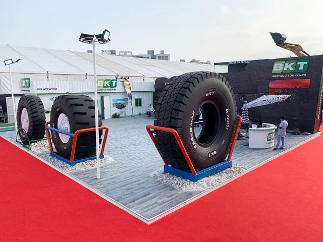 BKT’s Giant 57” tire Earthmax SR 468 showcased at the International Mining Exhibition