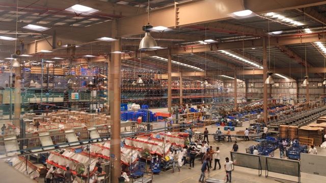 Warehouse: Opportunities and challenges