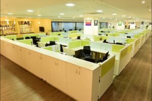 How technology reduces budget and timeline variance in office projects