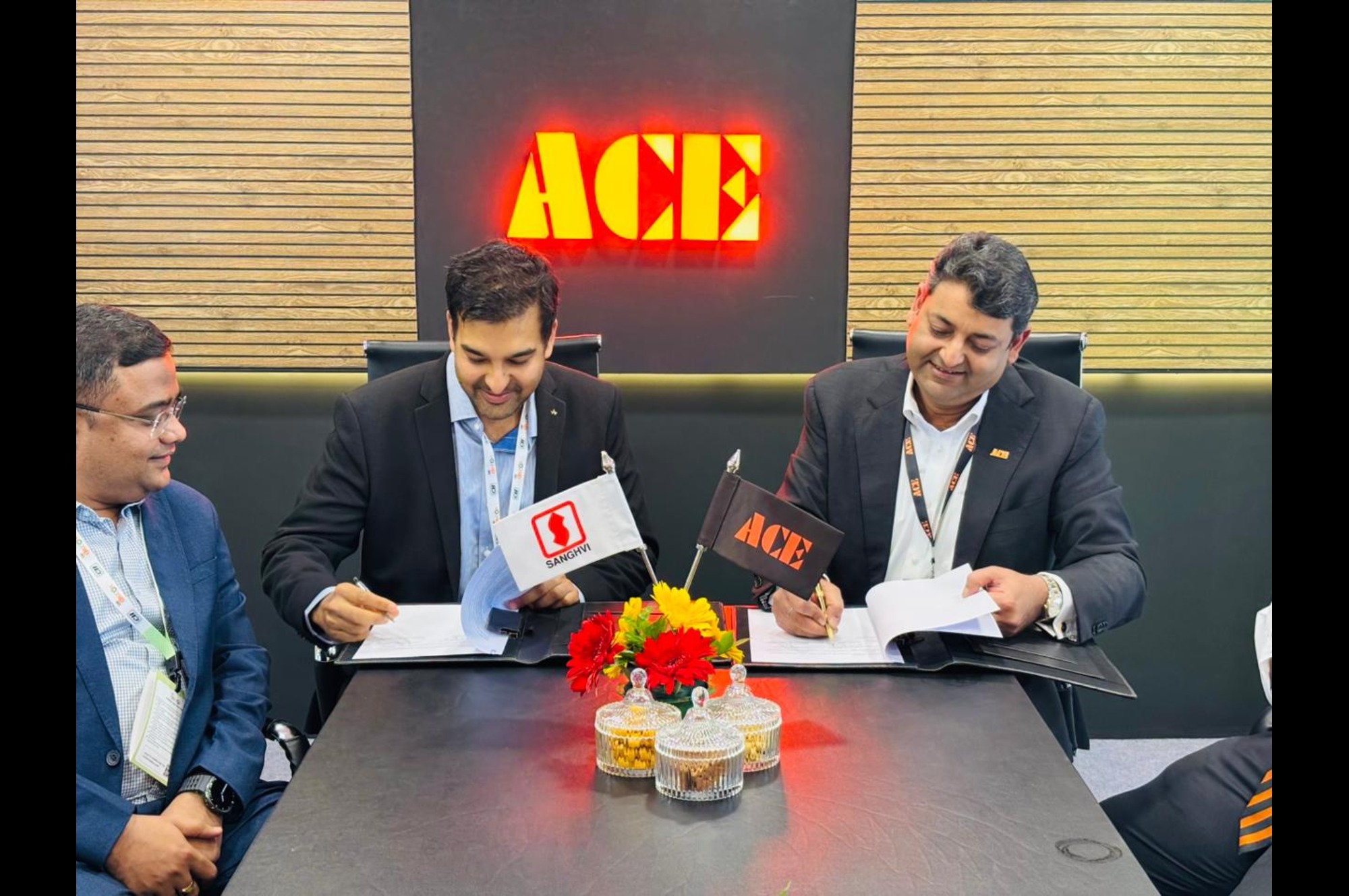 ACE, Sanghvi Movers Ink MoU to Advance Aatmanirbhar Bharat in Heavy Lifting Solutions