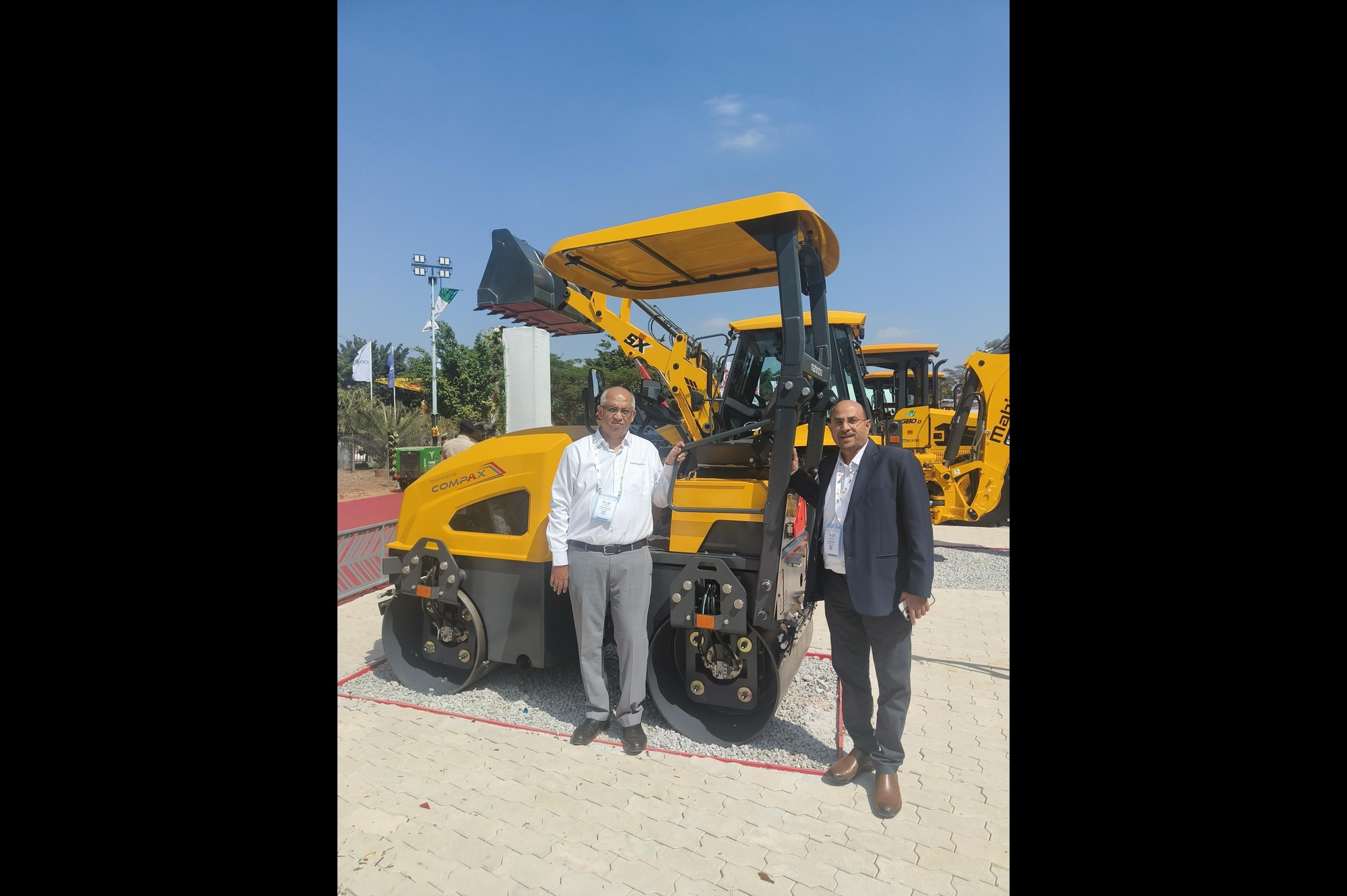 Mahindra Unveils its New Mini Compactor, ‘COMPAX’ for Road Construction Industry