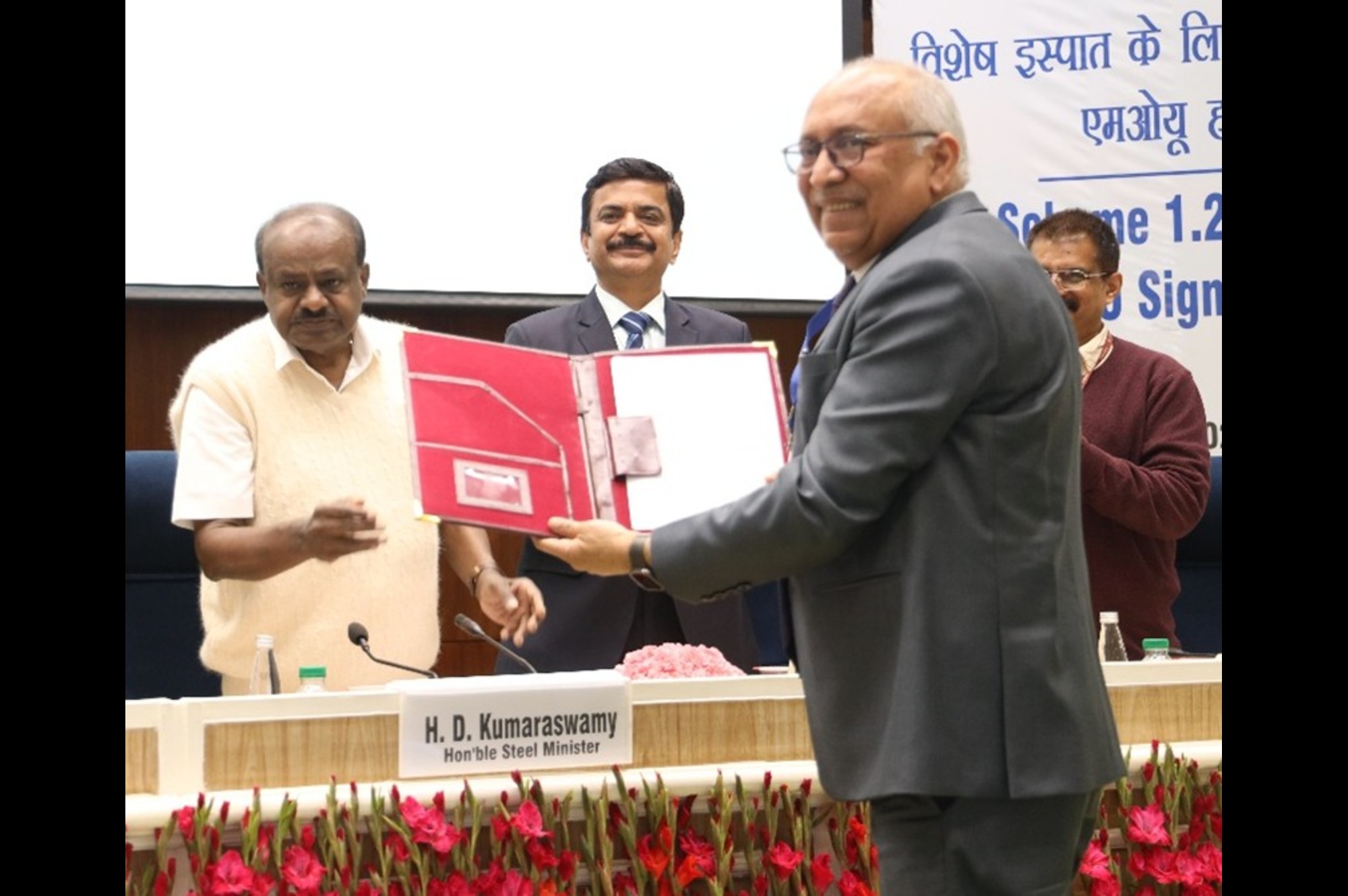 Jindal Stainless Signs MoU Under PLI 1.2 Scheme to Boost Speciality Steel Capacity