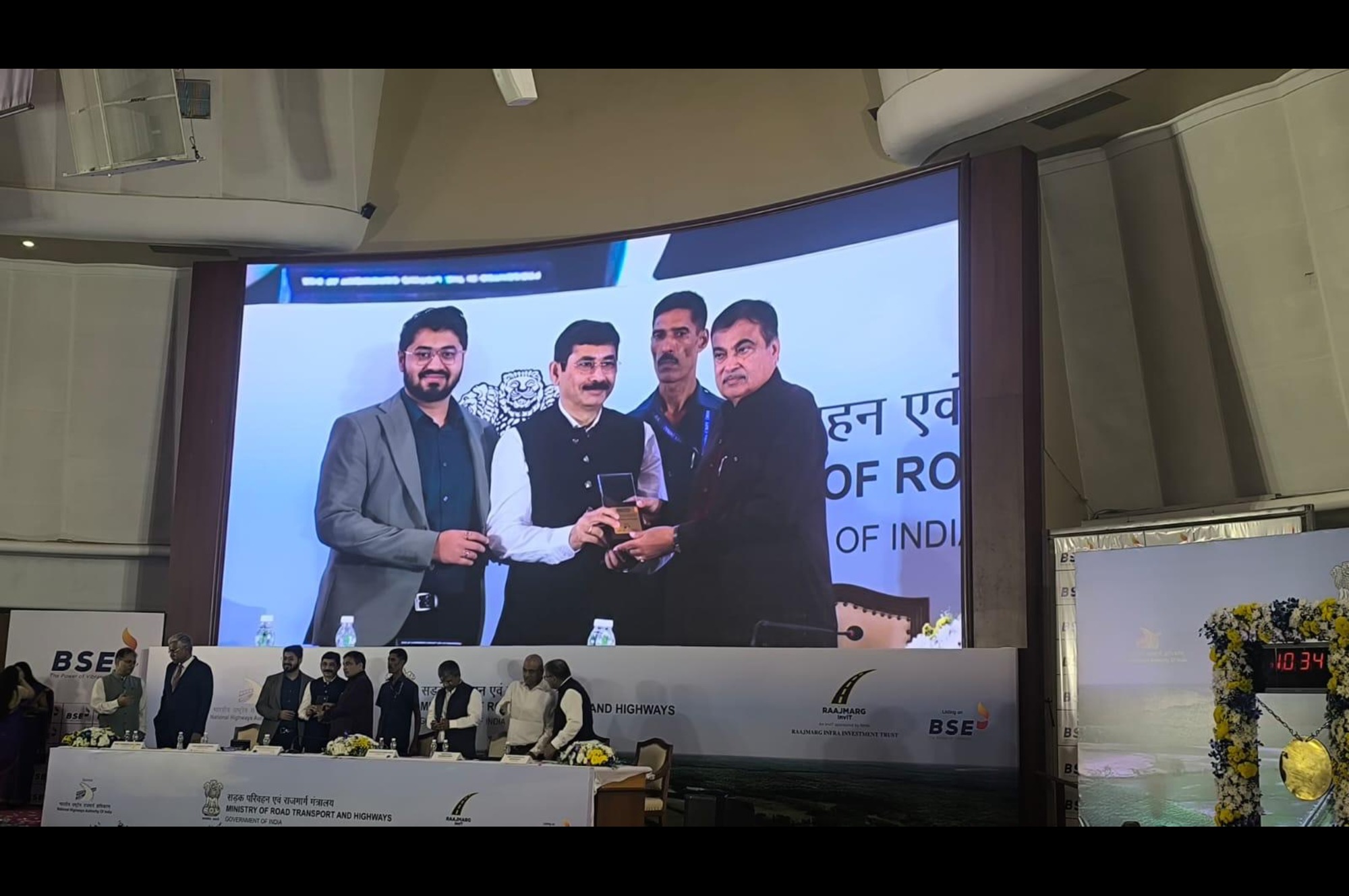 Chaitanya Projects Consultancy honoured by Union Minister Nitin Gadkari as Technical Representative at NHAI’s Raajmarg InvIT BSE Listing