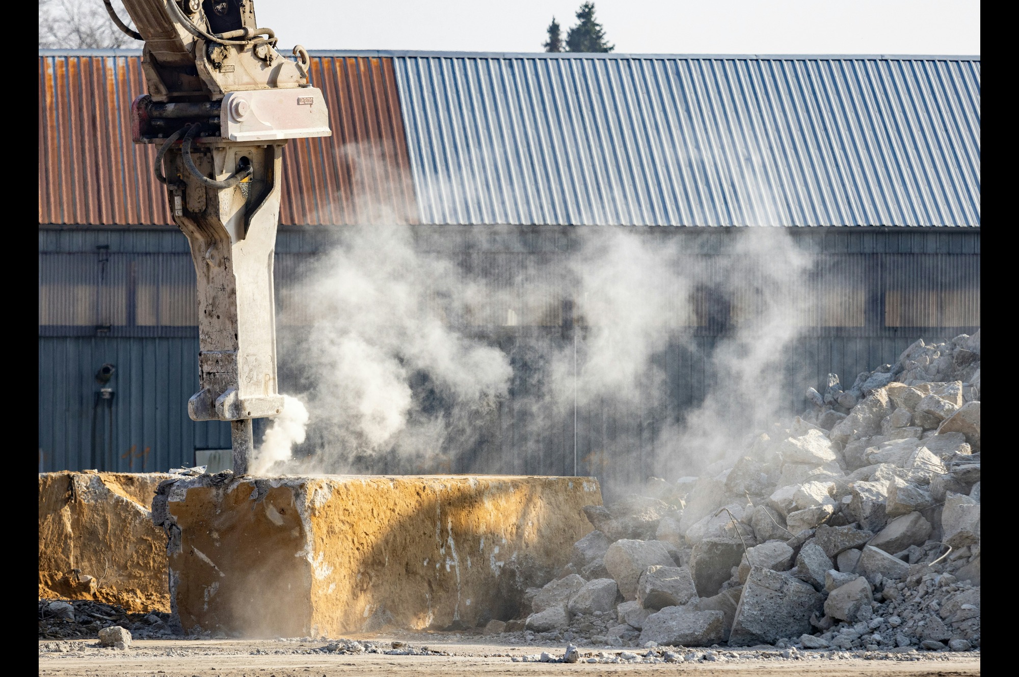 Battling Dust Hazards in India’s Construction Sector