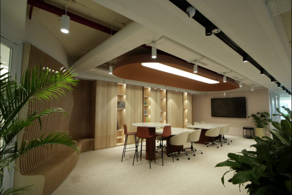 The Rise of Design & Build Models: Why Integrated Delivery Is Reshaping the Built Environment