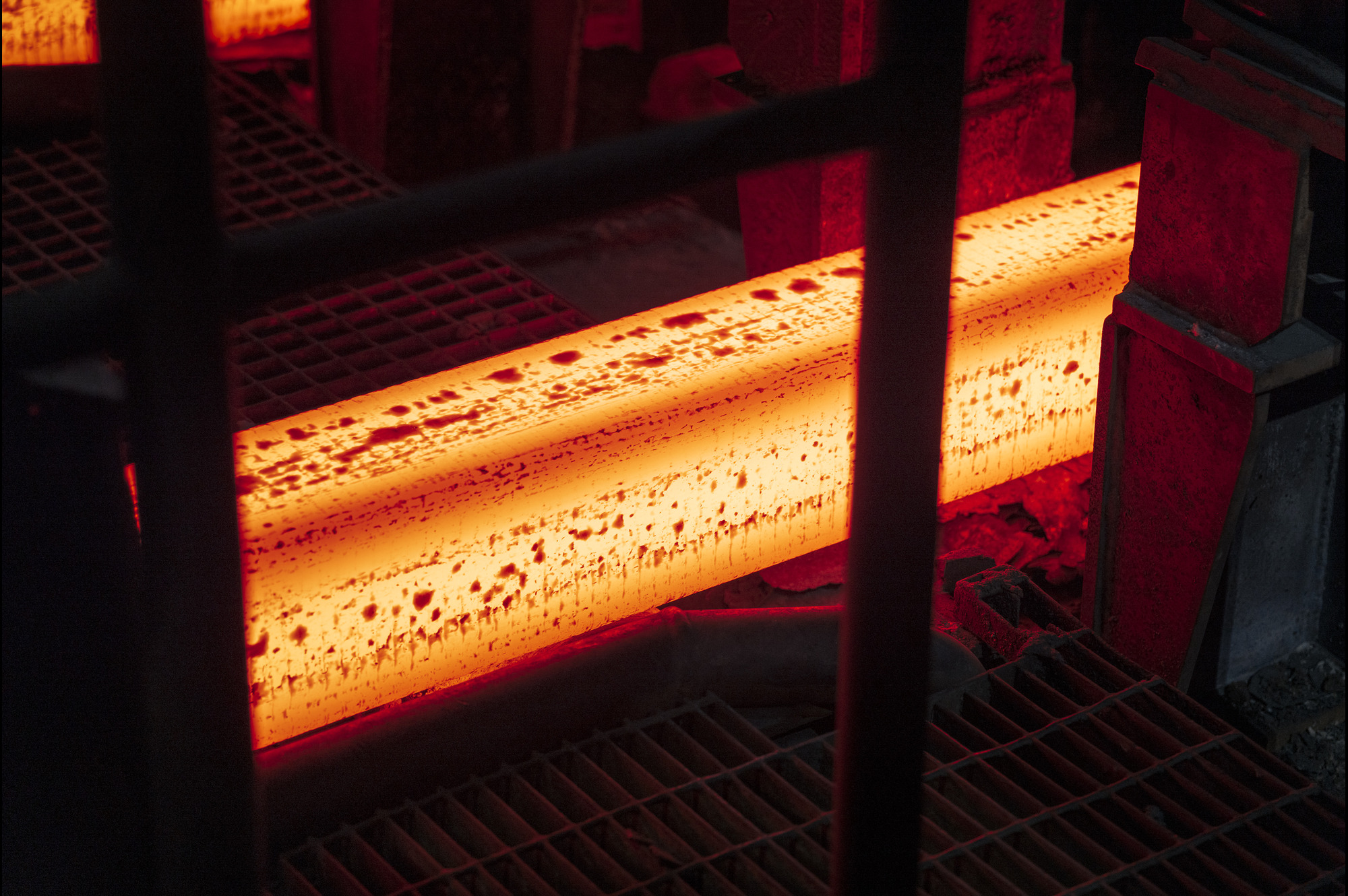 How domestic manufacturing of basic monolithics transforms steel industry supply chains
