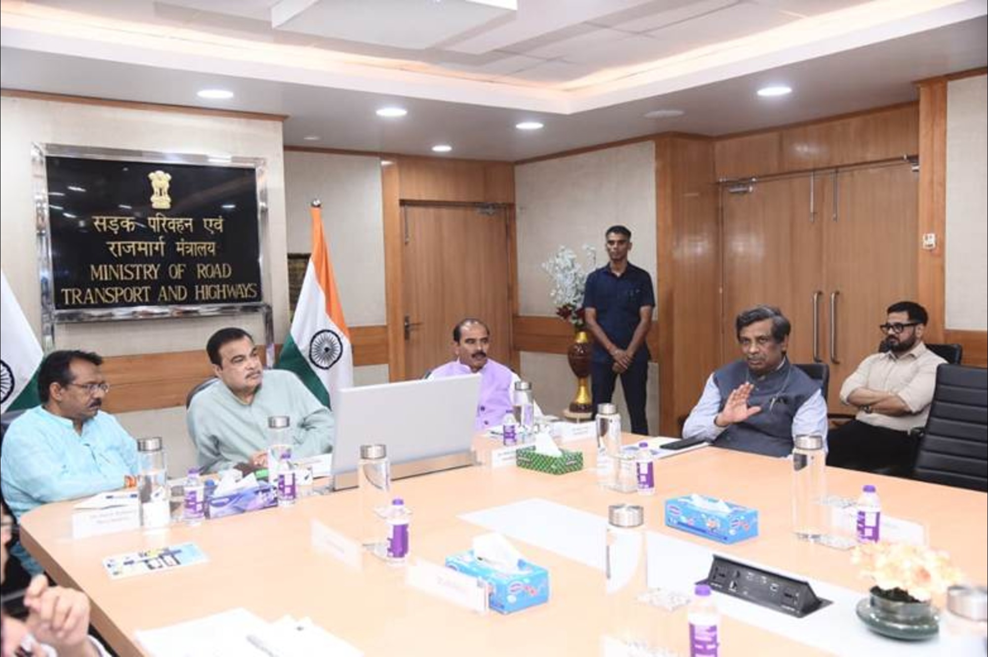 Union Minister Nitin Gadkari Reviews Quality and Maintenance of National Highways in Maharashtra and Goa