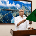 Union Railway Minister Ashwini Vaishnaw Flags Off New Bengaluru–Mumbai Express Train Union Railway Minister Ashwini Vaishnaw Flags Off New Bengaluru–Mumbai Express Train