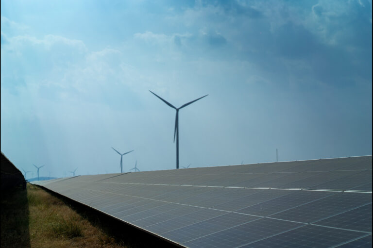 CleanMax partners with GACL for a 160 MW+ Wind-Solar Hybrid Renewable ...