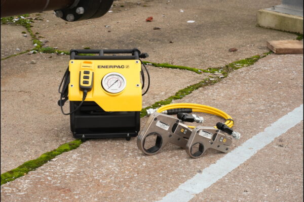 Enerpac Introduces Lightweight Electric Hydraulic Torque wrench pump for Remote and Hard-to-Access Worksites