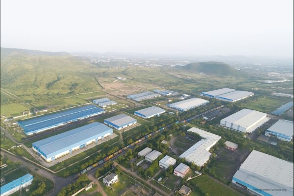 The Evolution of Industrial Parks: From Warehouses to Smart Manufacturing Hubs The Evolution of Industrial Parks: From Warehouses to Smart Manufacturing Hubs